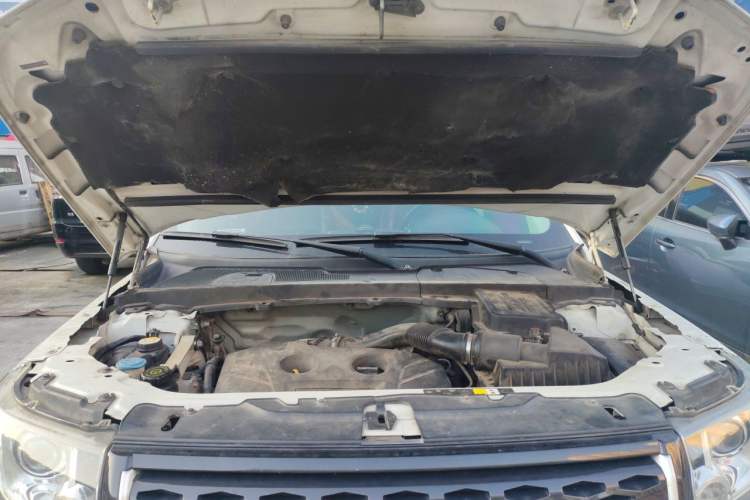 Used Land Rover Freelander 2 2014 2.0T Si4 SE Gasoline Version Engine Bay