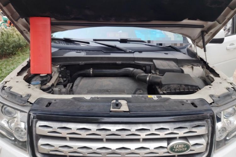 Used Land Rover Freelander 2 2014 2.2T SD4 SE Diesel Edition Engine Bay