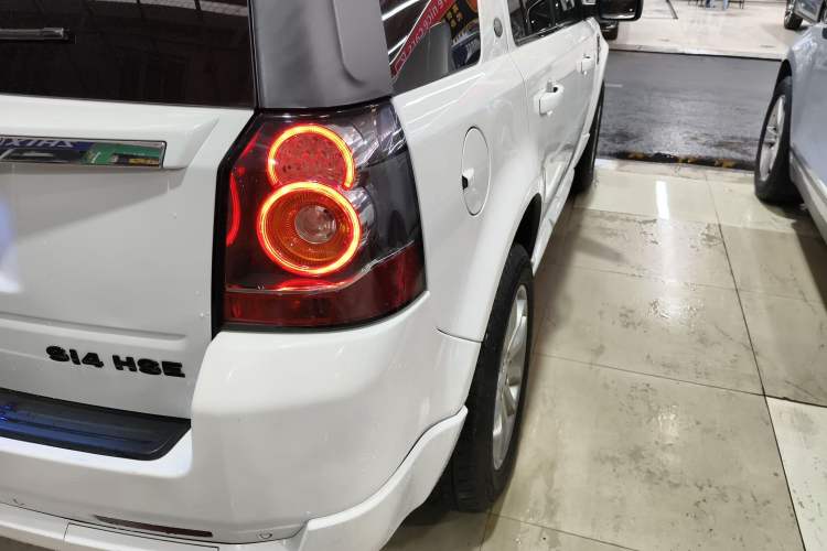 Used Land Rover Freelander 2 2014 2.0T Si4 HSE Gasoline Edition Exterior 3