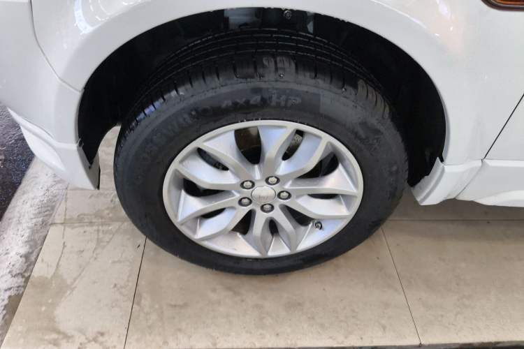 Used Land Rover Freelander 2 2014 2.0T Si4 HSE Gasoline Edition Exterior 4