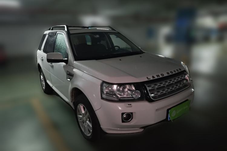 Used Land Rover Freelander 2 2014 2.0T Si4 SE Gasoline Version Front Right 45 Deg