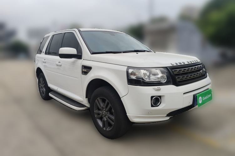Used Land Rover Freelander 2 2014 2.0T Si4 SE Gasoline Version Front Right 45 Deg