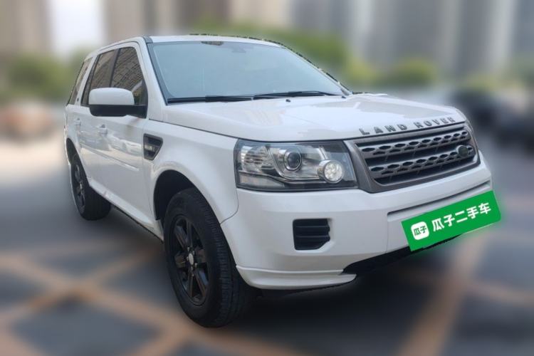 Used Land Rover Freelander 2 2014 2.2T SD4 S Diesel Version Front Right 45 Deg