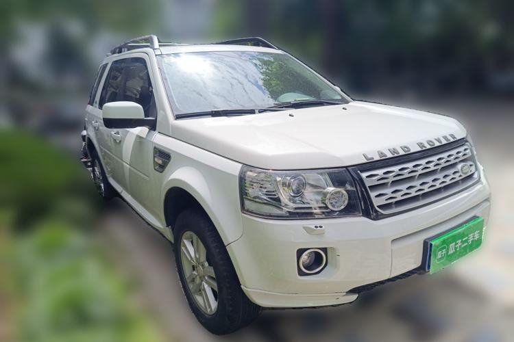 Used Land Rover Freelander 2 2014 2.0T Si4 SE Gasoline Version Front Right 45 Deg