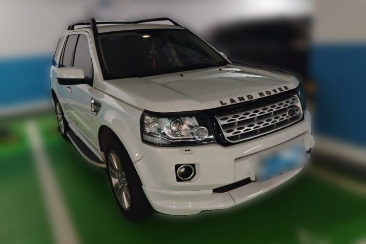 Used Land Rover Freelander 2 2014 2.0T Si4 HSE Gasoline Edition Front Right 45 Deg