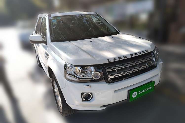 Used Land Rover Freelander 2 2014 2.0T Si4 SE Gasoline Version Front Right 45 Deg