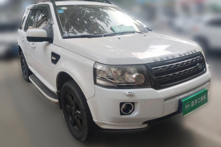Used Land Rover Freelander 2 2014 2.0T Si4 S Gasoline Version Front Right 45 Deg