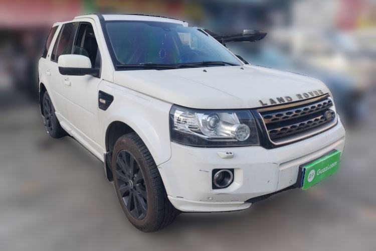 Used Land Rover Freelander 2 2014 2.0T Si4 SE Gasoline Version Front Right 45 Deg
