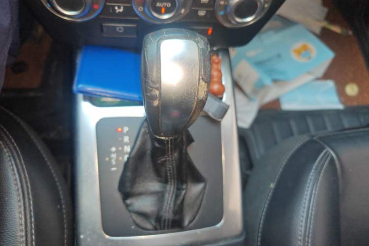 Used Land Rover Freelander 2 2014 2.2T SD4 SE Diesel Edition Gear Lever