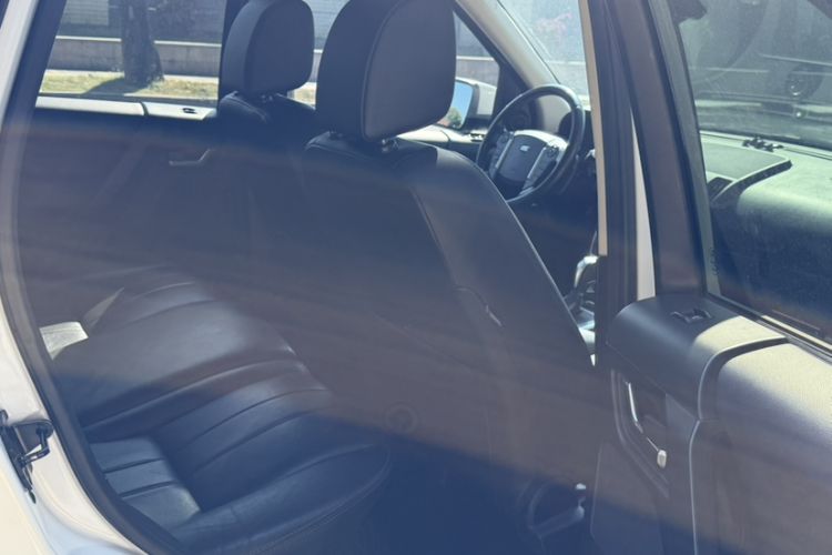 Used Land Rover Freelander 2 2014 2.2T SD4 SE Diesel Edition Interior 3