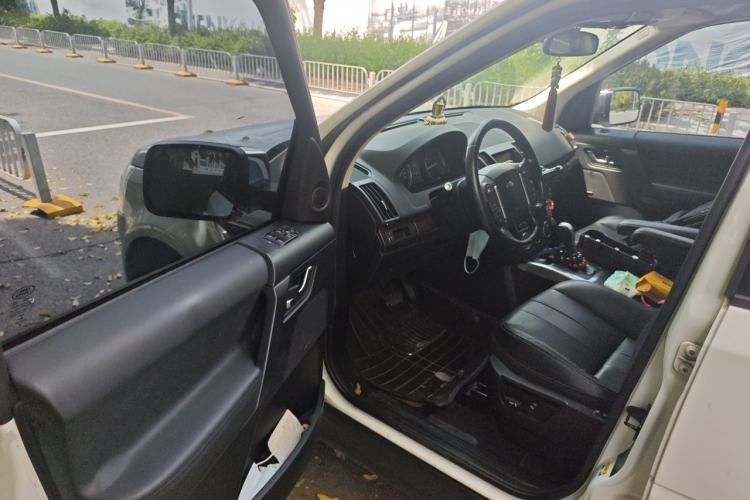 Used Land Rover Freelander 2 2014 2.2T SD4 SE Diesel Edition Interior 3