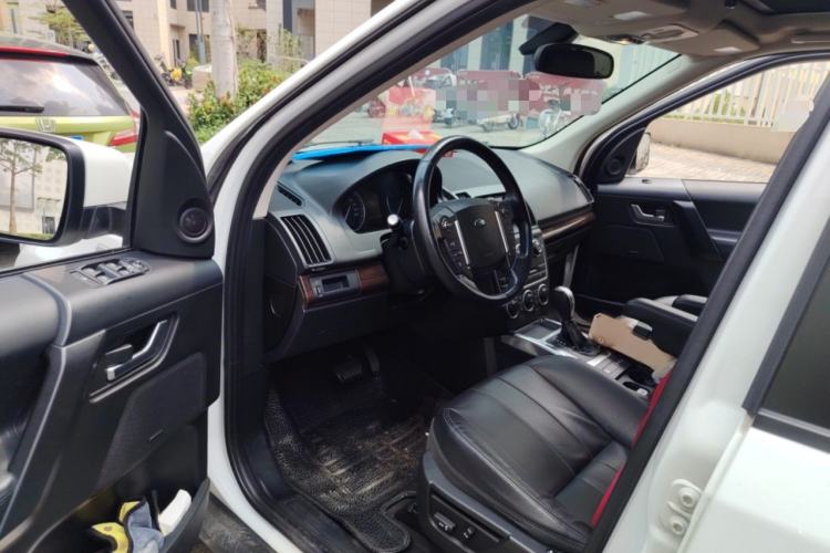 Used Land Rover Freelander 2 2014 2.2T SD4 SE Diesel Edition Interior 3