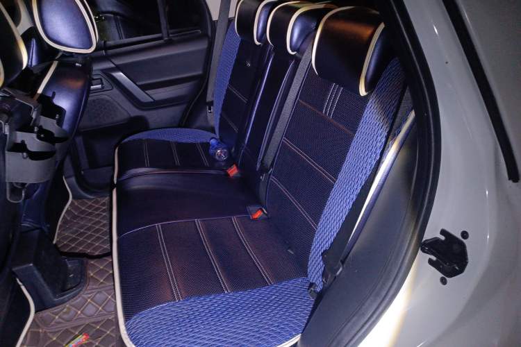 Used Land Rover Freelander 2 2014 2.2T SD4 SE Diesel Edition Interior 4