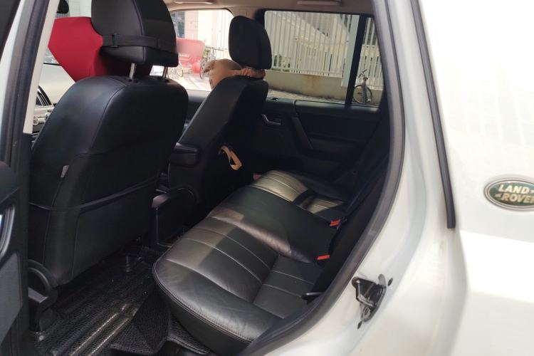 Used Land Rover Freelander 2 2014 2.2T SD4 SE Diesel Edition Interior 4
