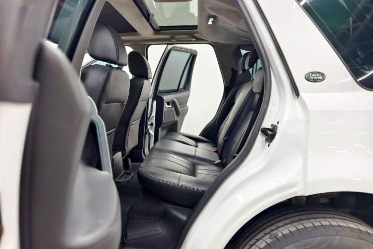 Used Land Rover Freelander 2 2014 2.0T Si4 S Gasoline Version Interior 6