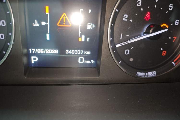 Used Land Rover Freelander 2 2014 2.0T Si4 SE Gasoline Version Odometer Close Up