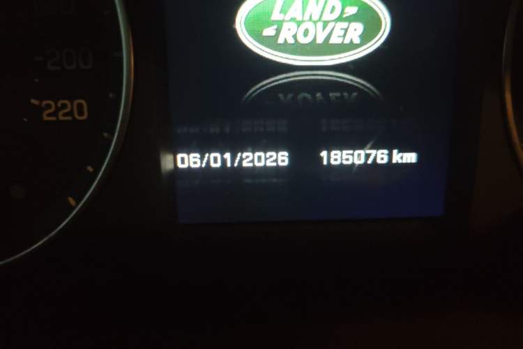 Used Land Rover Freelander 2 2014 2.0T Si4 HSE Gasoline Edition Odometer Close Up