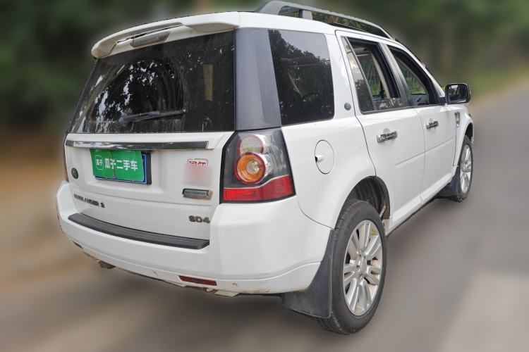 Used Land Rover Freelander 2 2014 2.2T SD4 SE Diesel Edition Rear Right 45 Deg
