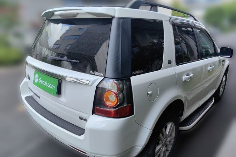 Used Land Rover Freelander 2 2014 2.0T Si4 SE Gasoline Version Rear Right 45 Deg