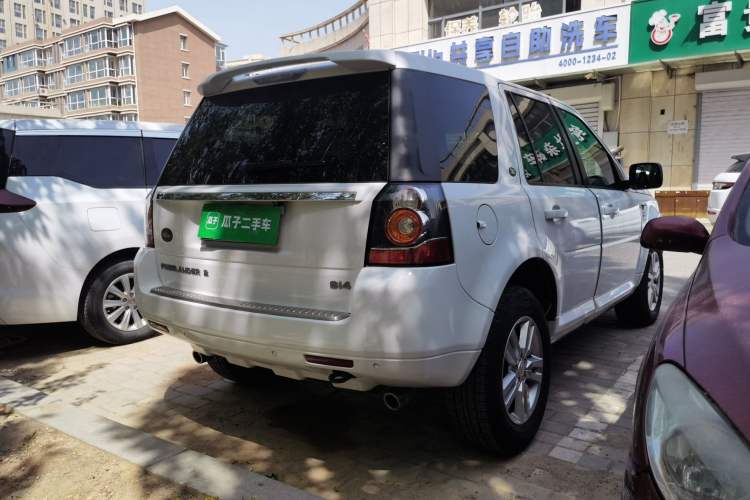 Used Land Rover Freelander 2 2014 2.0T Si4 SE Gasoline Version Rear Right 45 Deg