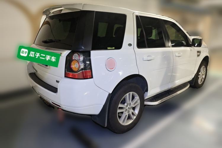 Used Land Rover Freelander 2 2014 2.2T SD4 SE Diesel Edition Rear Right 45 Deg