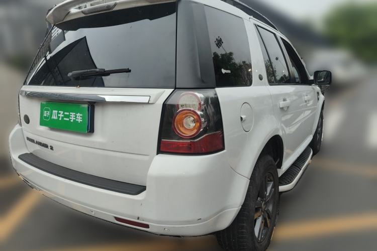 Used Land Rover Freelander 2 2014 2.0T Si4 SE Gasoline Version Rear Right 45 Deg