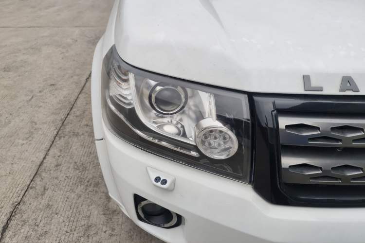 Used Land Rover Freelander 2 2014 2.0T Si4 SE Gasoline Version Right Front Headlight