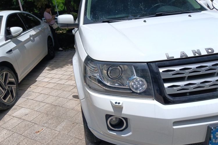 Used Land Rover Freelander 2 2014 2.0T Si4 SE Gasoline Version Right Front Headlight
