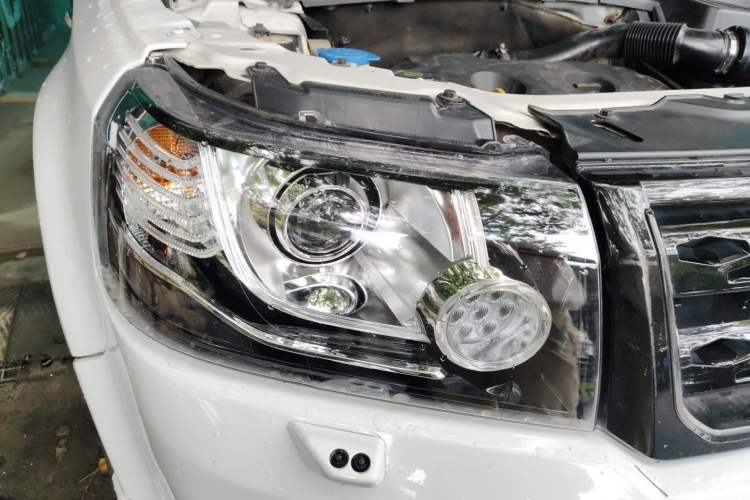 Used Land Rover Freelander 2 2014 2.0T Si4 HSE Gasoline Edition Right Front Headlight