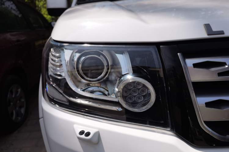 Used Land Rover Freelander 2 2014 2.0T Si4 SE Gasoline Version Right Front Headlight