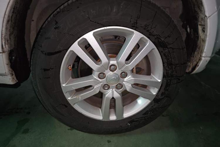 Used Land Rover Freelander 2 2014 2.0T Si4 SE Gasoline Version Right Front Wheel Hub