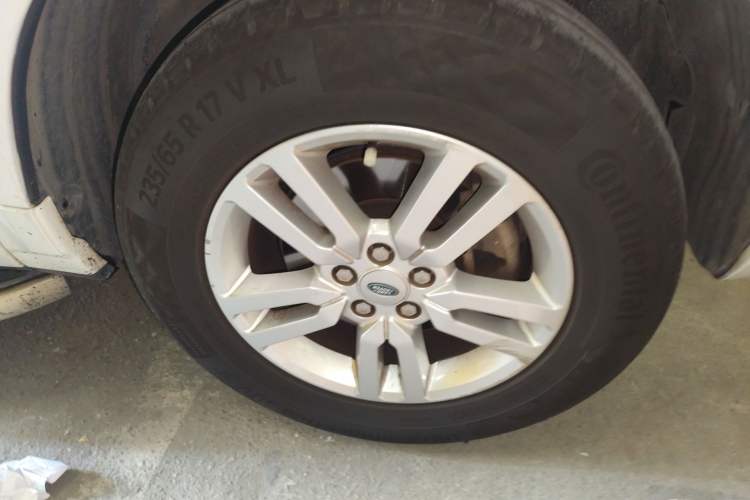 Used Land Rover Freelander 2 2014 2.0T Si4 SE Gasoline Version Right Front Wheel Hub