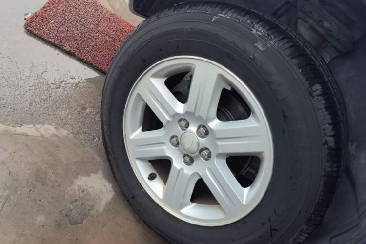 Used Land Rover Freelander 2 2014 2.0T Si4 S Gasoline Version Right Rear Wheel Hub