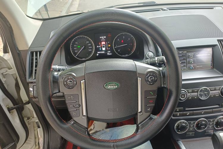 Used Land Rover Freelander 2 2014 2.2T SD4 SE Diesel Edition Steering Wheel