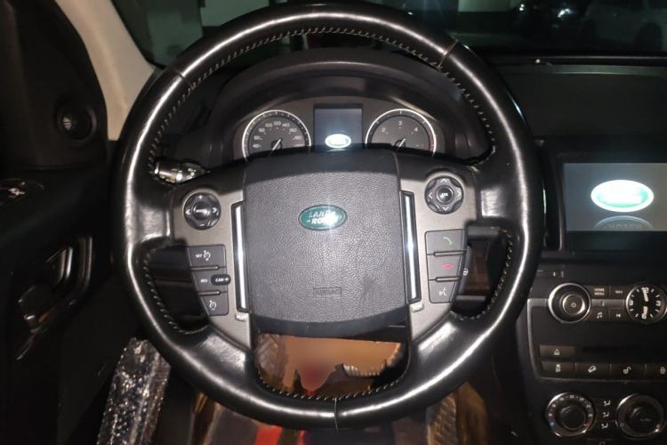Used Land Rover Freelander 2 2014 2.2T SD4 SE Diesel Edition Steering Wheel