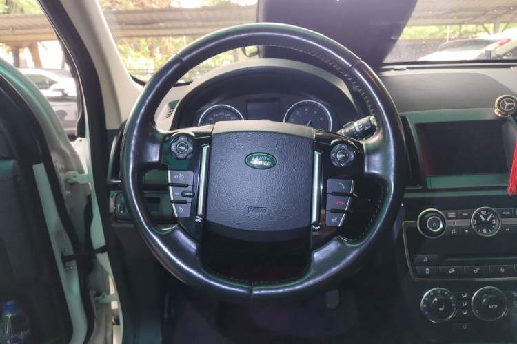 Used Land Rover Freelander 2 2014 2.0T Si4 HSE Gasoline Edition Steering Wheel