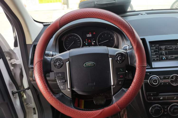 Used Land Rover Freelander 2 2014 2.0T Si4 SE Gasoline Version Steering Wheel
