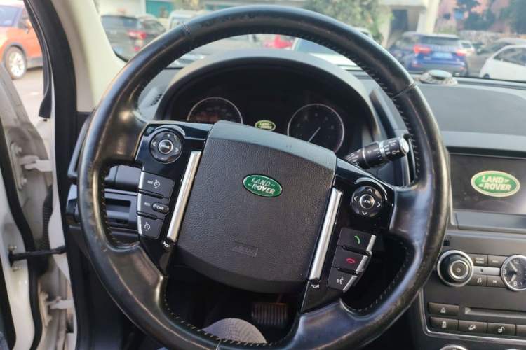 Used Land Rover Freelander 2 2014 2.0T Si4 SE Gasoline Version Steering Wheel