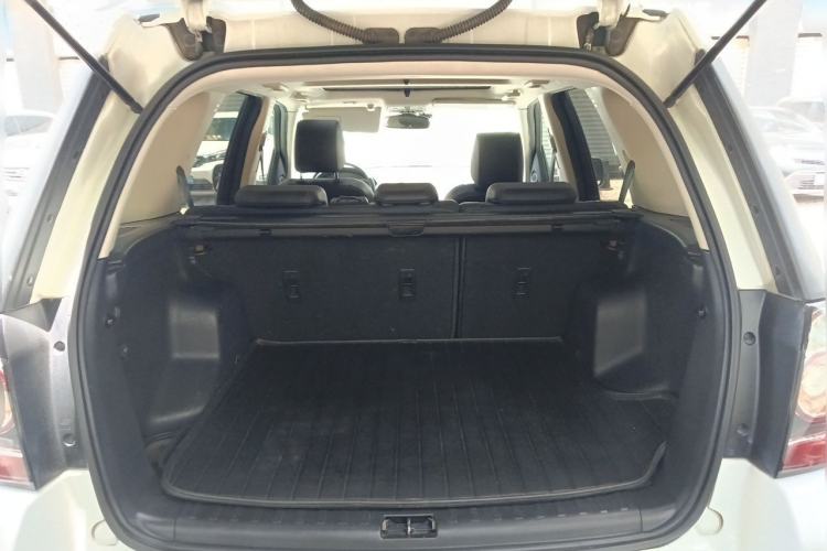 Used Land Rover Freelander 2 2014 2.0T Si4 SE Gasoline Version Trunk