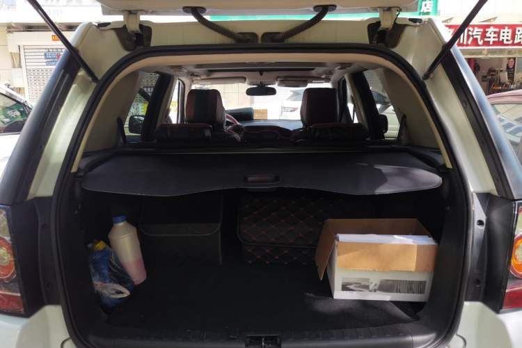 Used Land Rover Freelander 2 2014 2.0T Si4 SE Gasoline Version Trunk