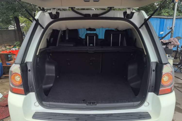 Used Land Rover Freelander 2 2014 2.0T Si4 S Gasoline Version Trunk