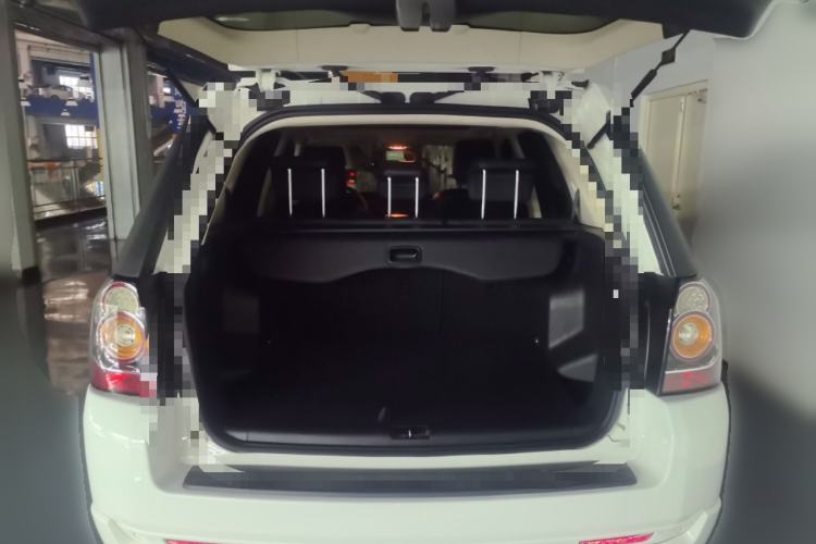 Used Land Rover Freelander 2 2014 2.0T Si4 HSE Gasoline Edition Trunk