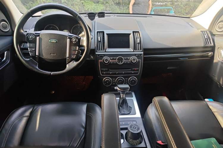 Used Land Rover Freelander 2 2015 2.0T Si4 HSE Luxury Collector's Edition Center Console