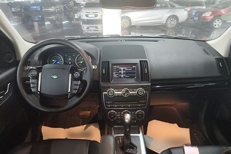 Used Land Rover Freelander 2 2015 2.0T Si4 HSE Luxury Collector's Edition Center Console