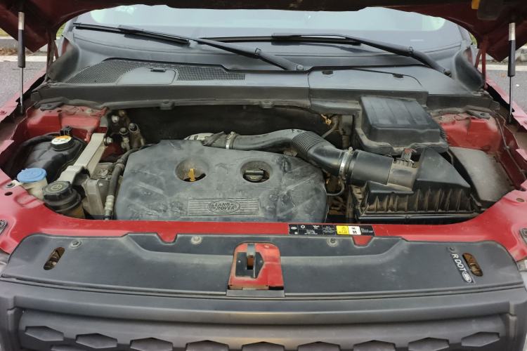 Used Land Rover Freelander 2 2015 2.0T Si4 HSE Luxury Collector's Edition Engine Bay
