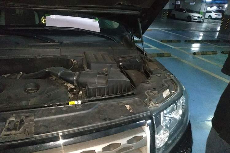 Used Land Rover Freelander 2 2015 2.0T Si4 XS Collection Edition Engine Bay Left