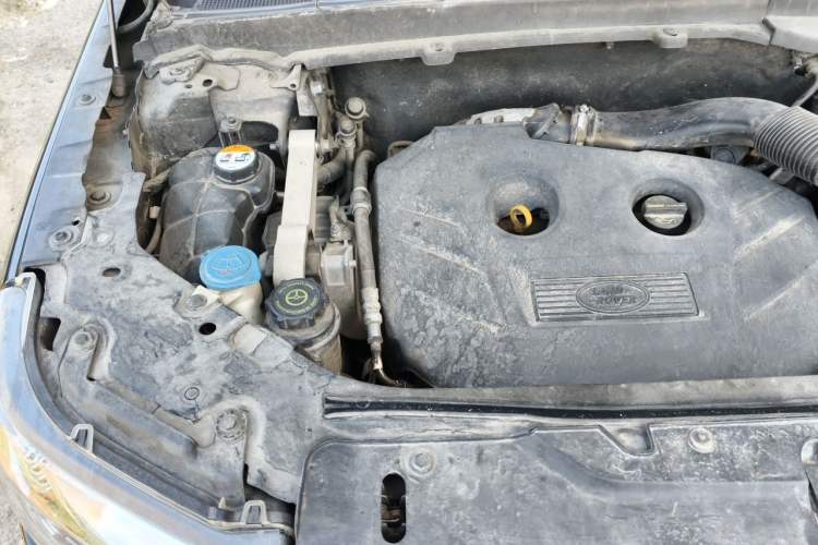 Used Land Rover Freelander 2 2015 2.0T Si4 HSE Luxury Collector's Edition Engine Bay Right