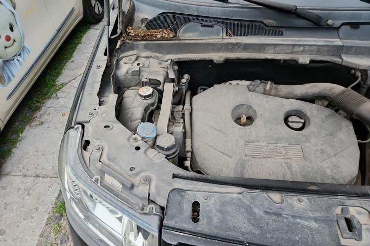Used Land Rover Freelander 2 2015 2.0T Si4 XS Collection Edition Engine Bay Right