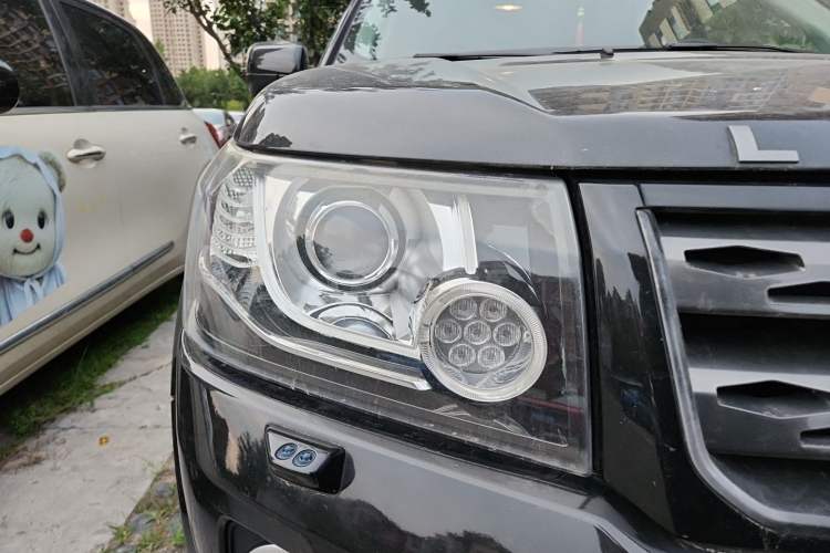 Used Land Rover Freelander 2 2015 2.0T Si4 XS Collection Edition Exterior 6