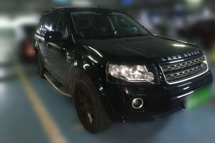 Used Land Rover Freelander 2 2015 2.0T Si4 XS Collection Edition Front Right 45 Deg
